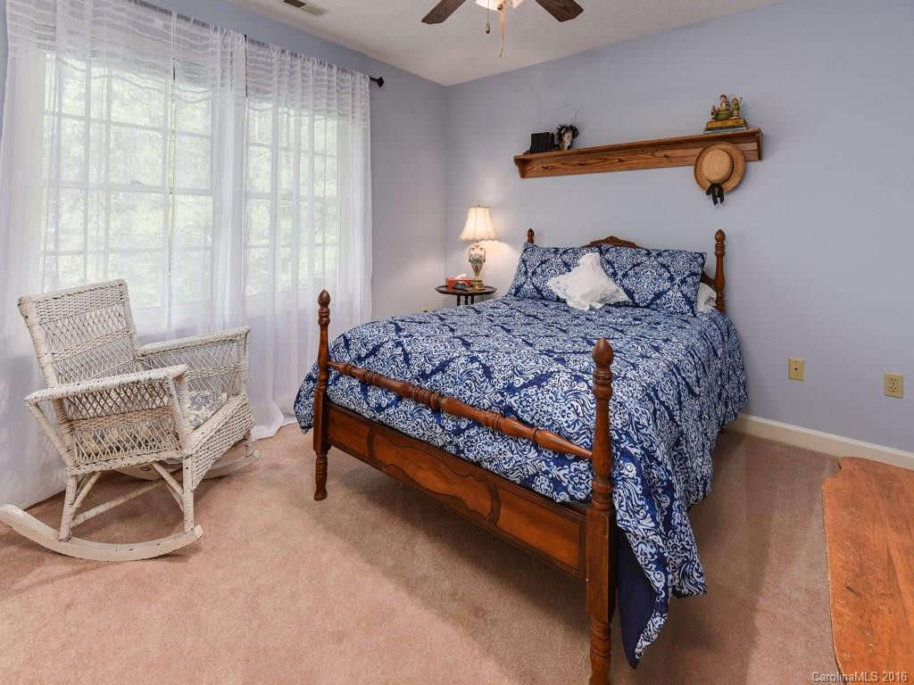 6 Meadowbrook Drive - Photo 14