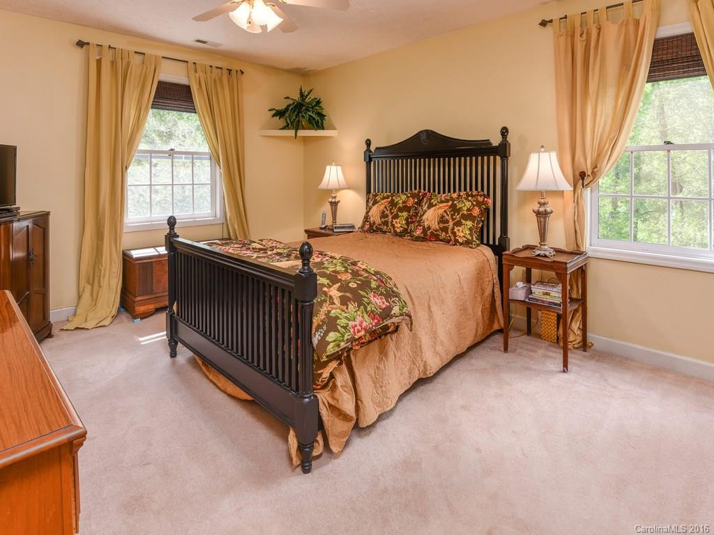 6 Meadowbrook Drive - Photo 15