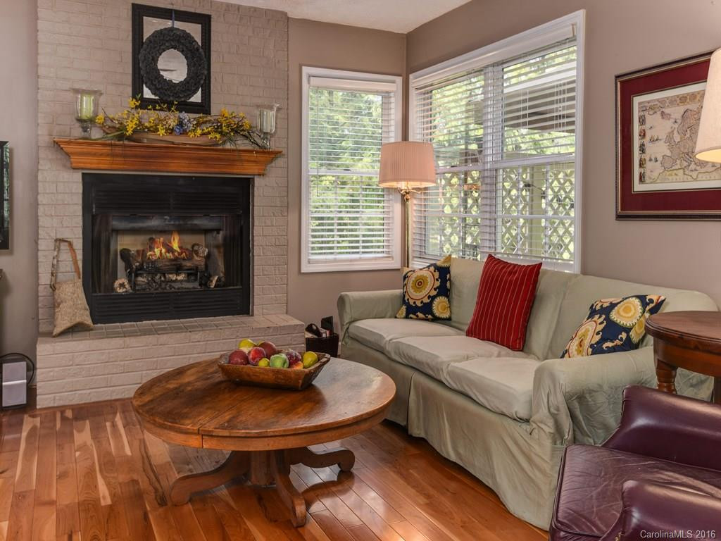 6 Meadowbrook Drive - Photo 7