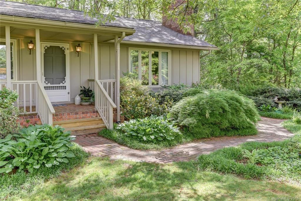 1 Glen Meadows Place - Photo 2
