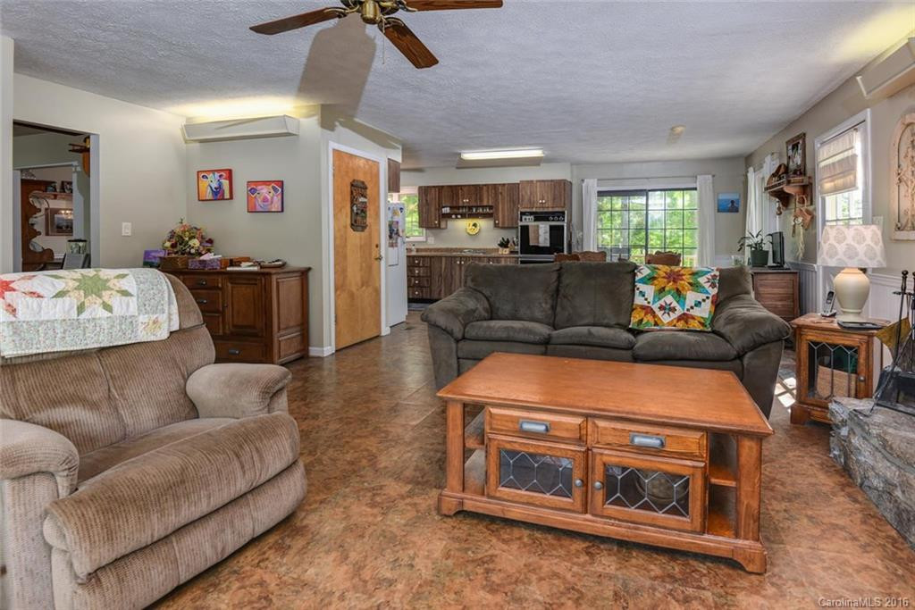 1 Glen Meadows Place - Photo 7
