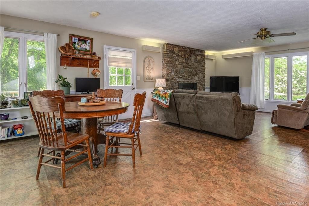 1 Glen Meadows Place - Photo 8