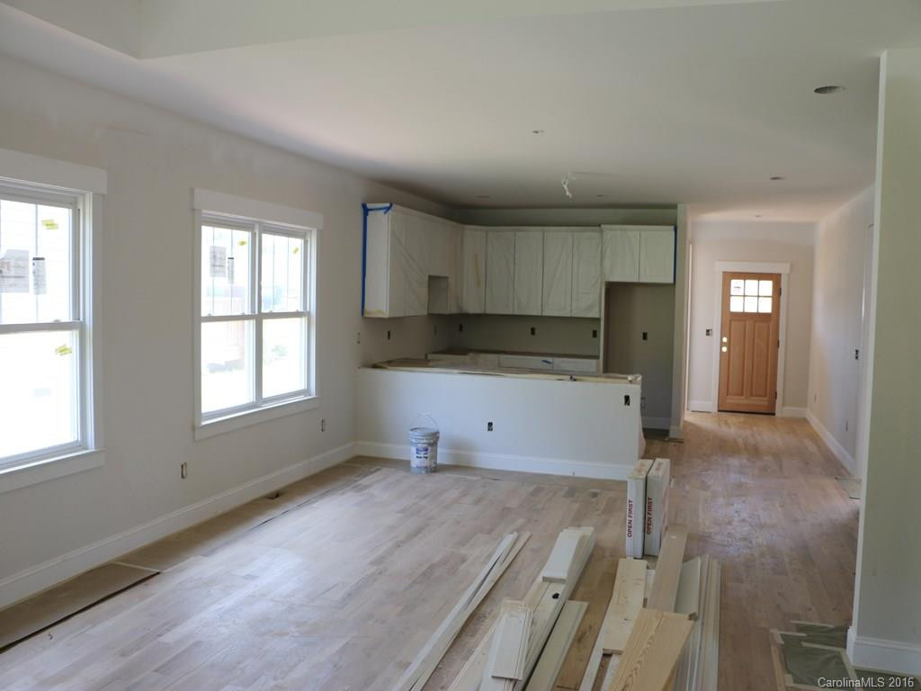 25 Hyde Park Place - Photo 4