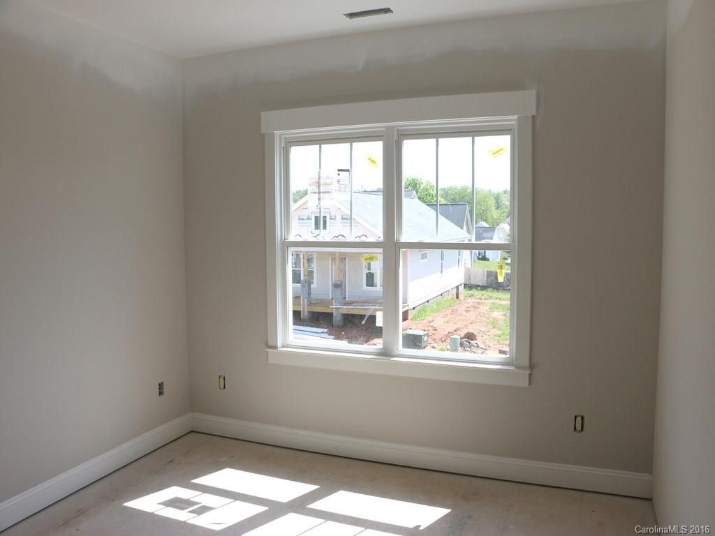 25 Hyde Park Place - Photo 6