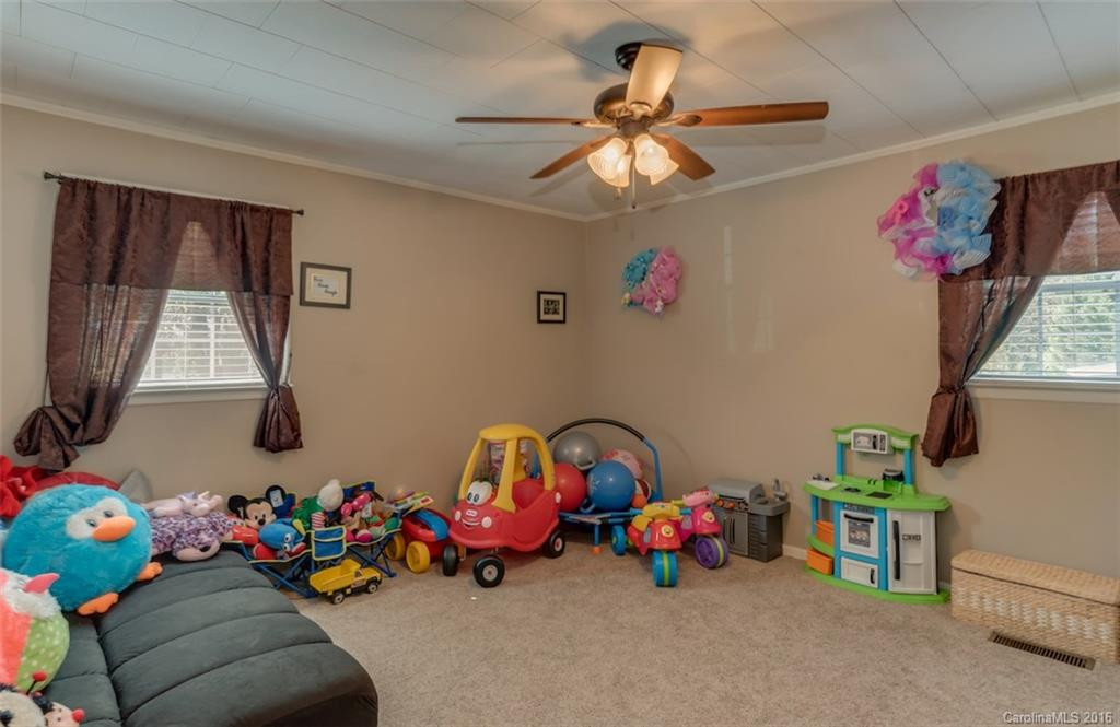 286 Crestview Street - Photo 14
