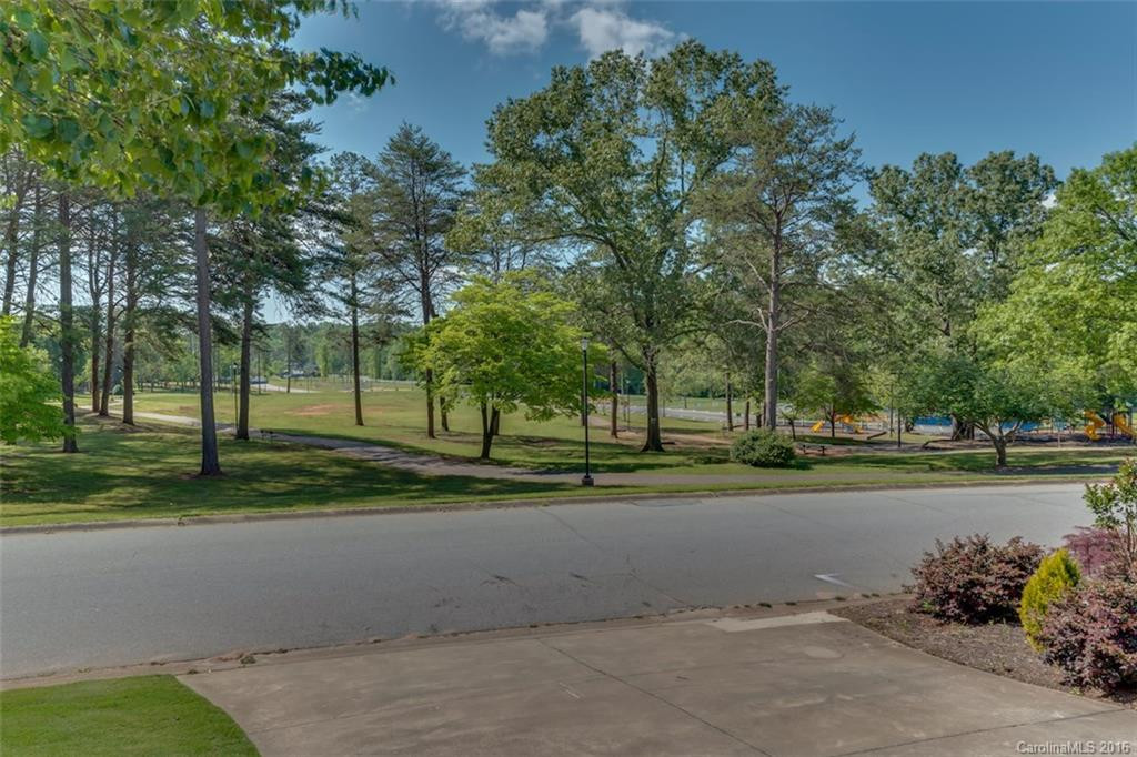 286 Crestview Street - Photo 17