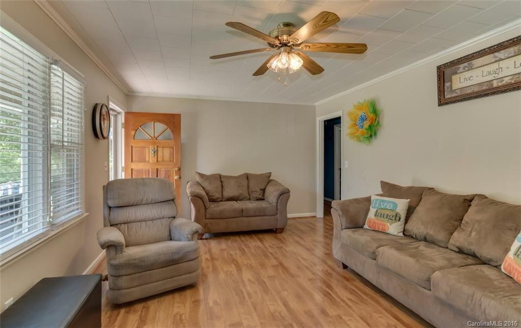 286 Crestview Street - Photo 8