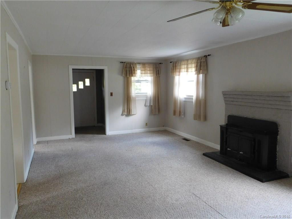 2996 Asheville Highway - Photo 5