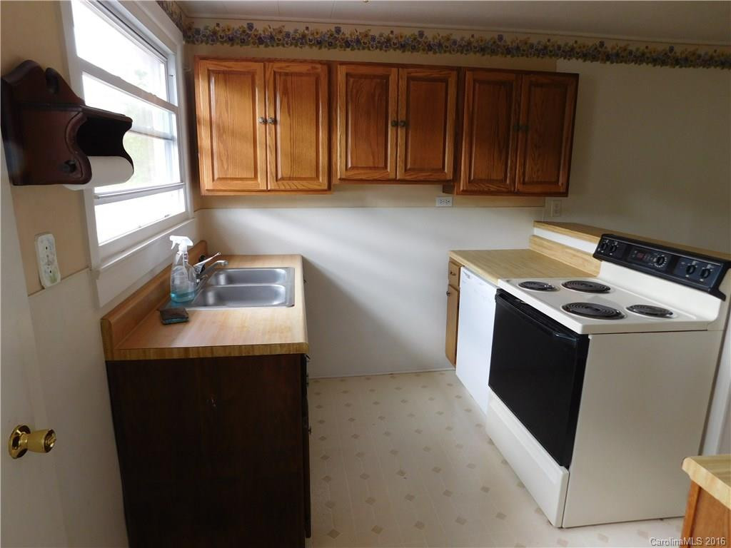 2996 Asheville Highway - Photo 6