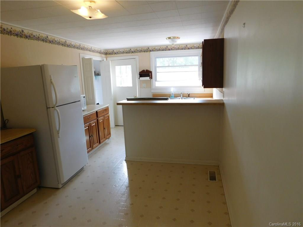 2996 Asheville Highway - Photo 10