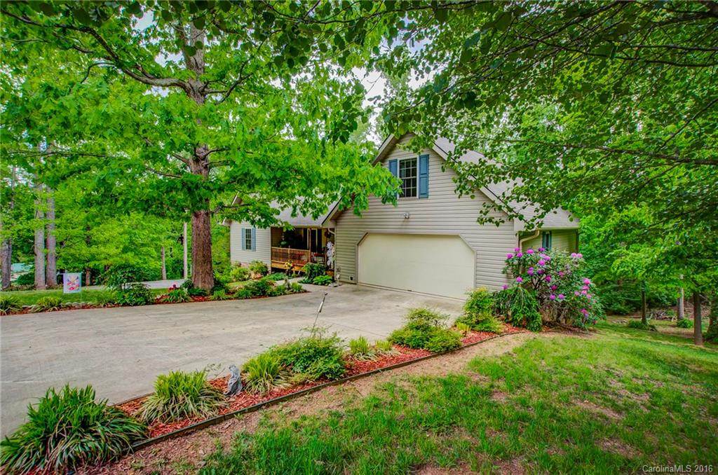 26 Leatherwood Drive - Photo 2