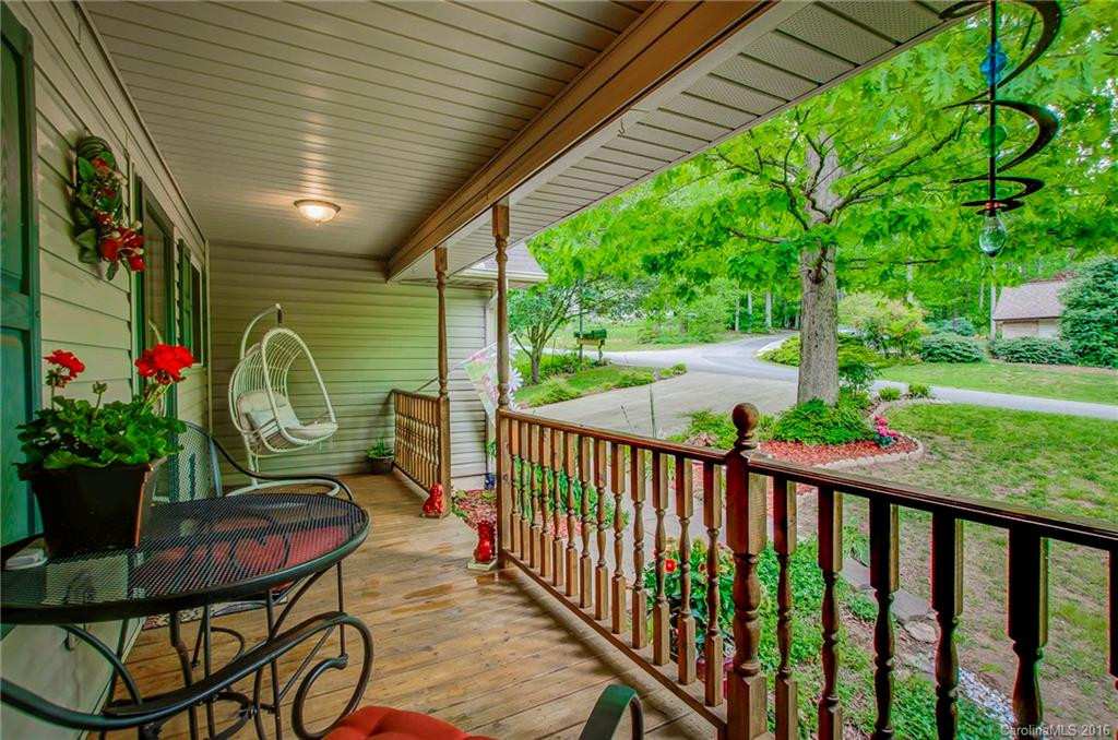 26 Leatherwood Drive - Photo 3