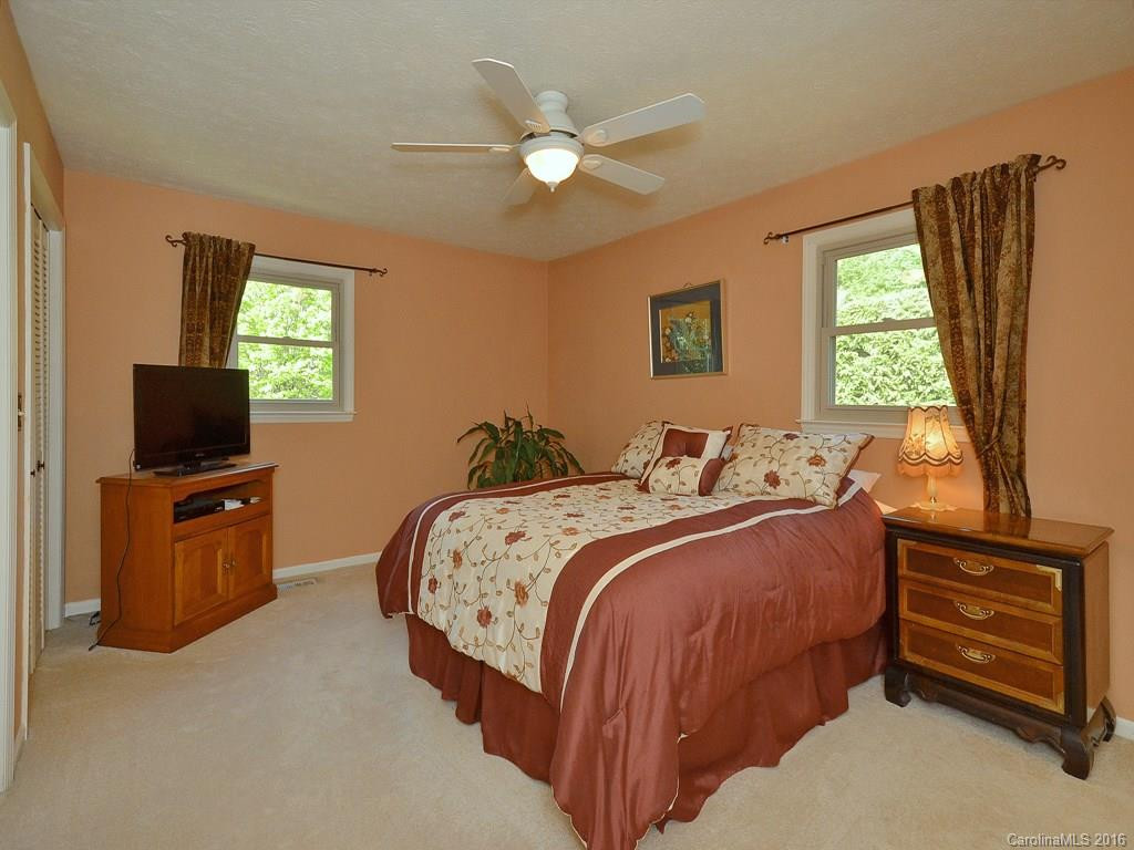 1 Dover Lane - Photo 14
