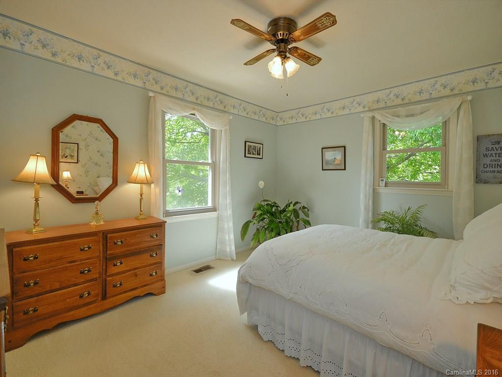 1 Dover Lane - Photo 16
