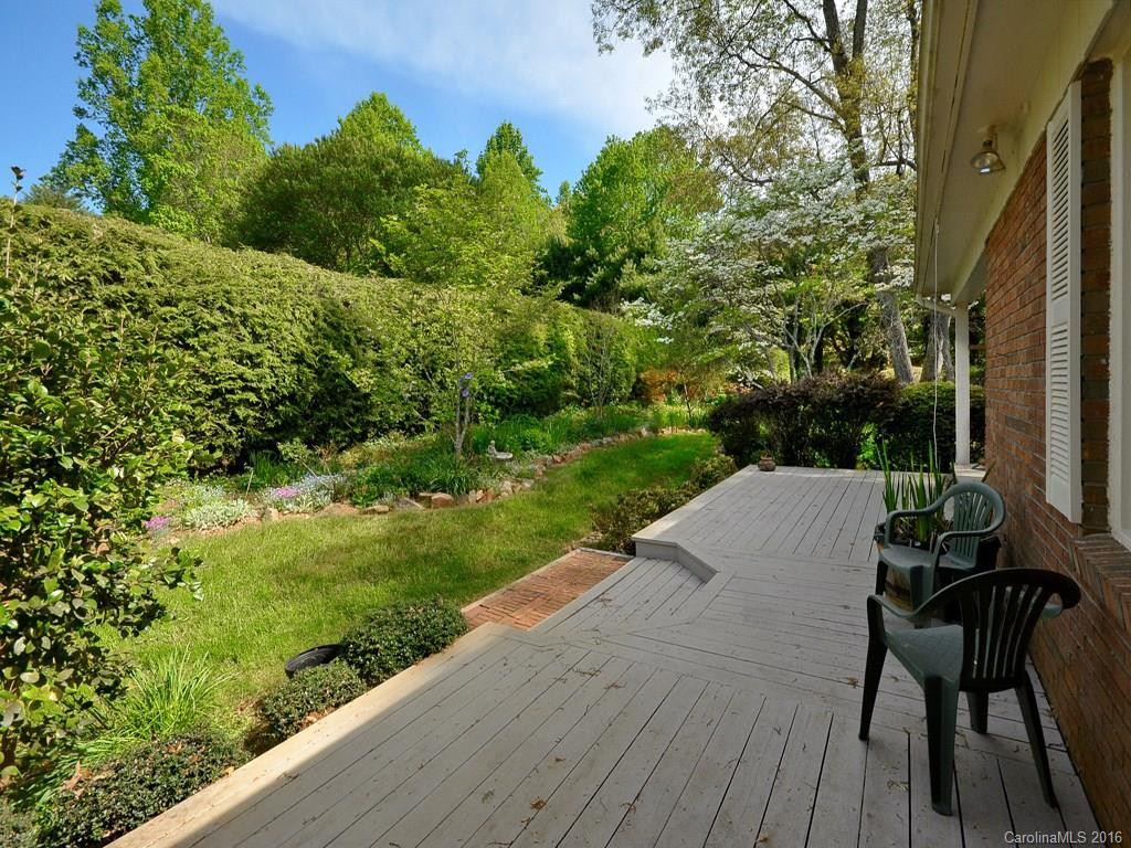 1 Dover Lane - Photo 8