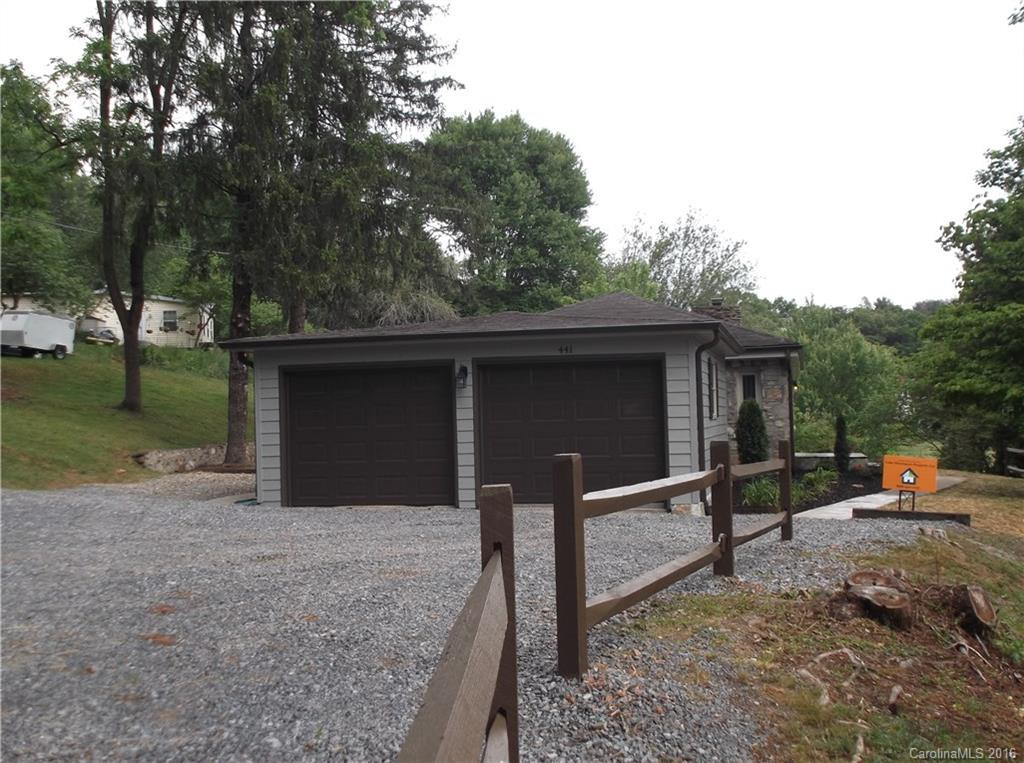 441 Hillside Terrace Drive - Photo 2