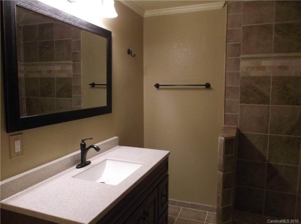 441 Hillside Terrace Drive - Photo 14