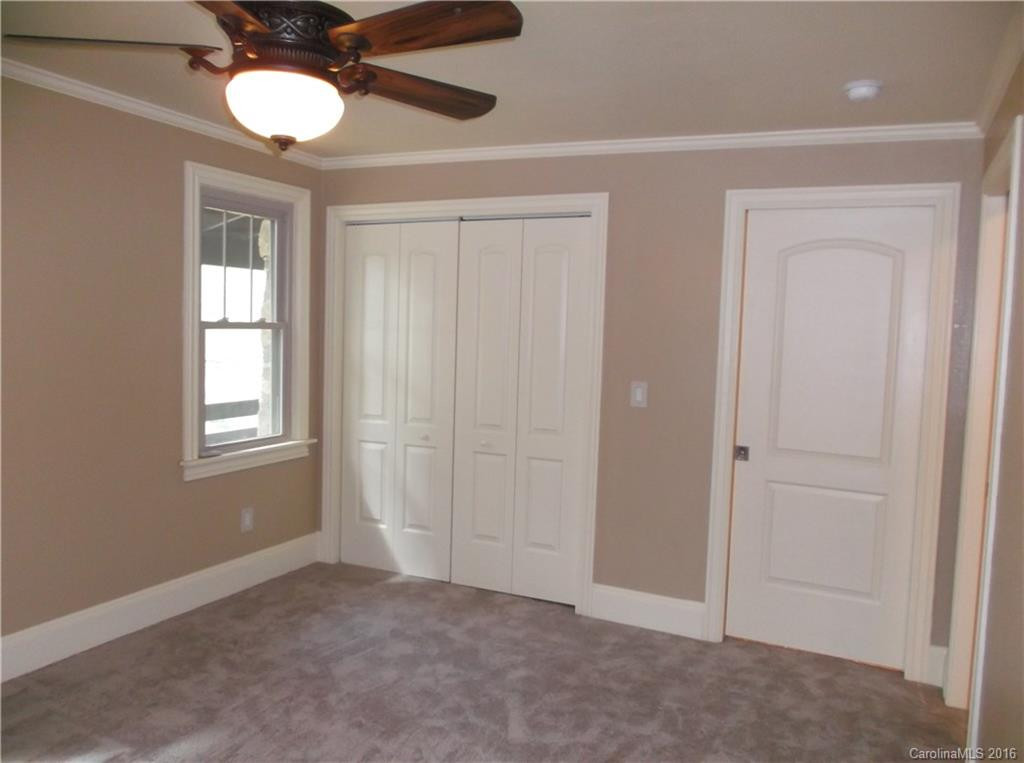 441 Hillside Terrace Drive - Photo 17