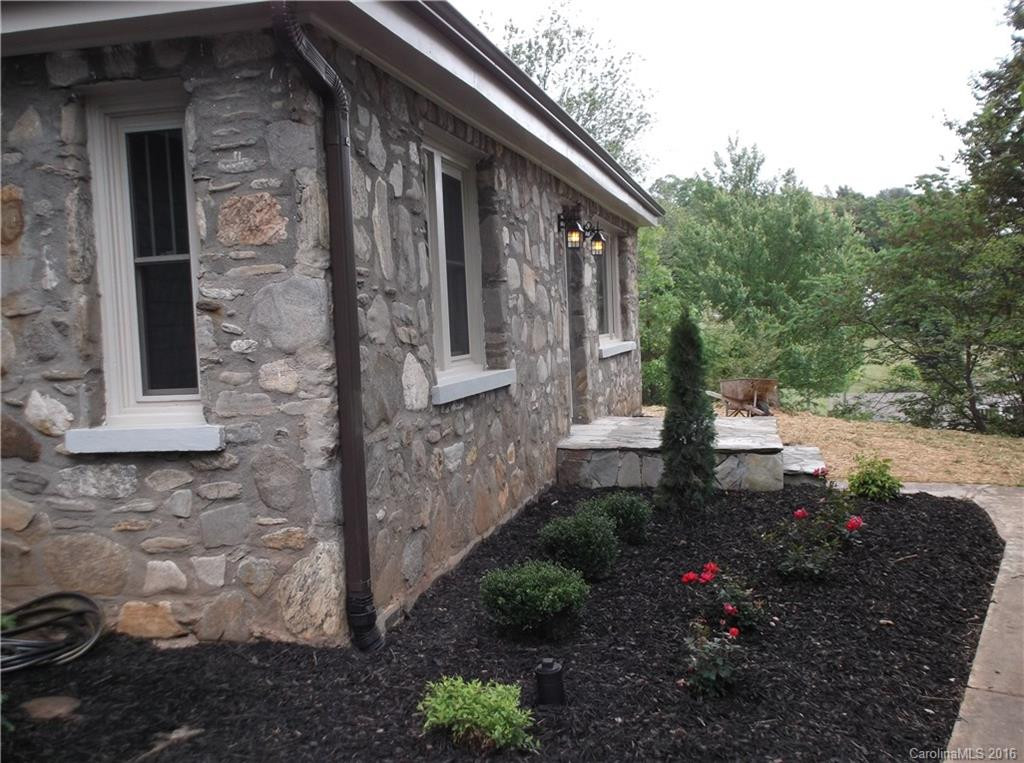 441 Hillside Terrace Drive - Photo 3