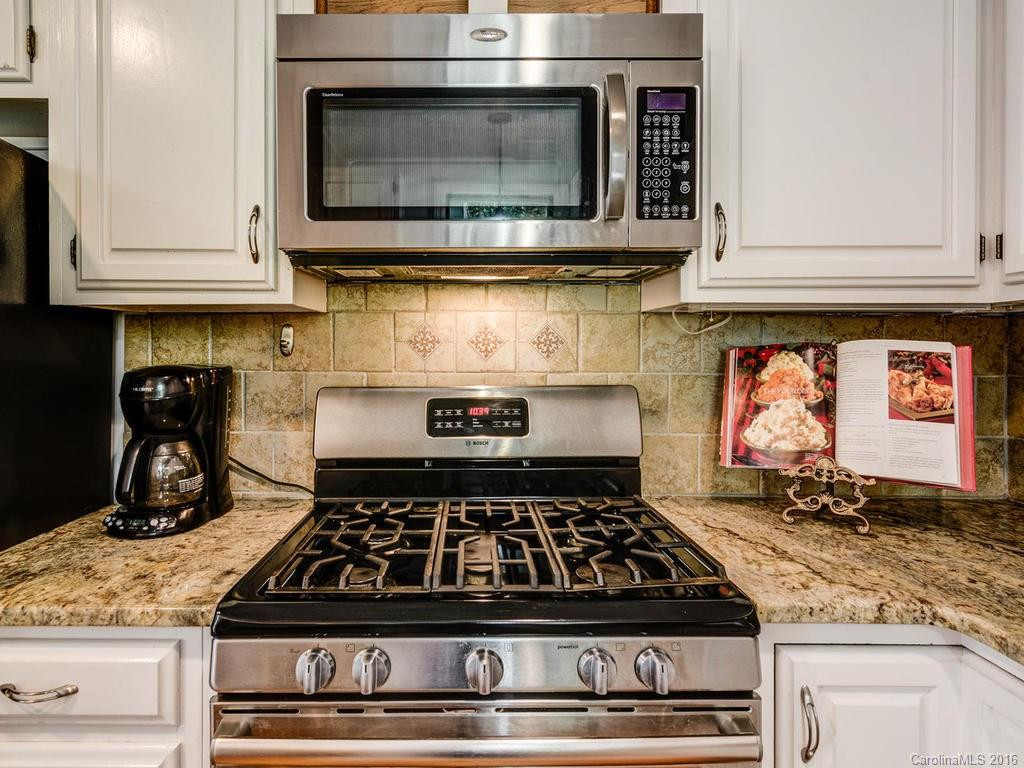 205 Cedarview Drive - Photo 9