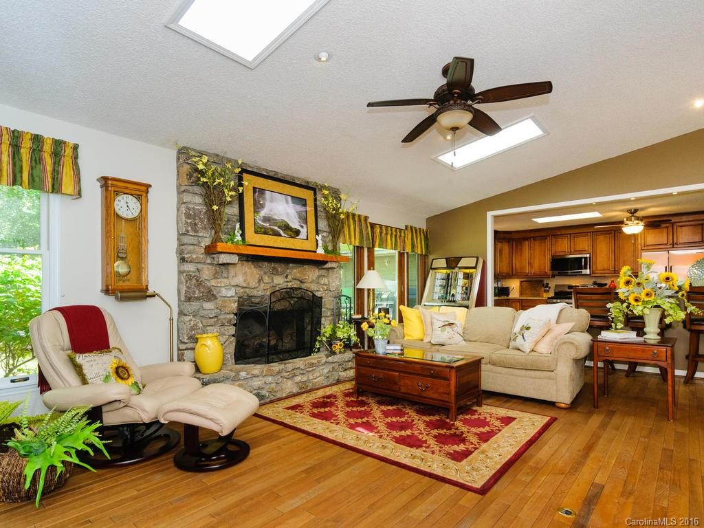 10 Hildreth Lane - Photo 3