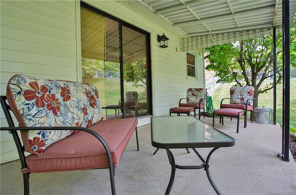 51 Debra Lane - Photo 16
