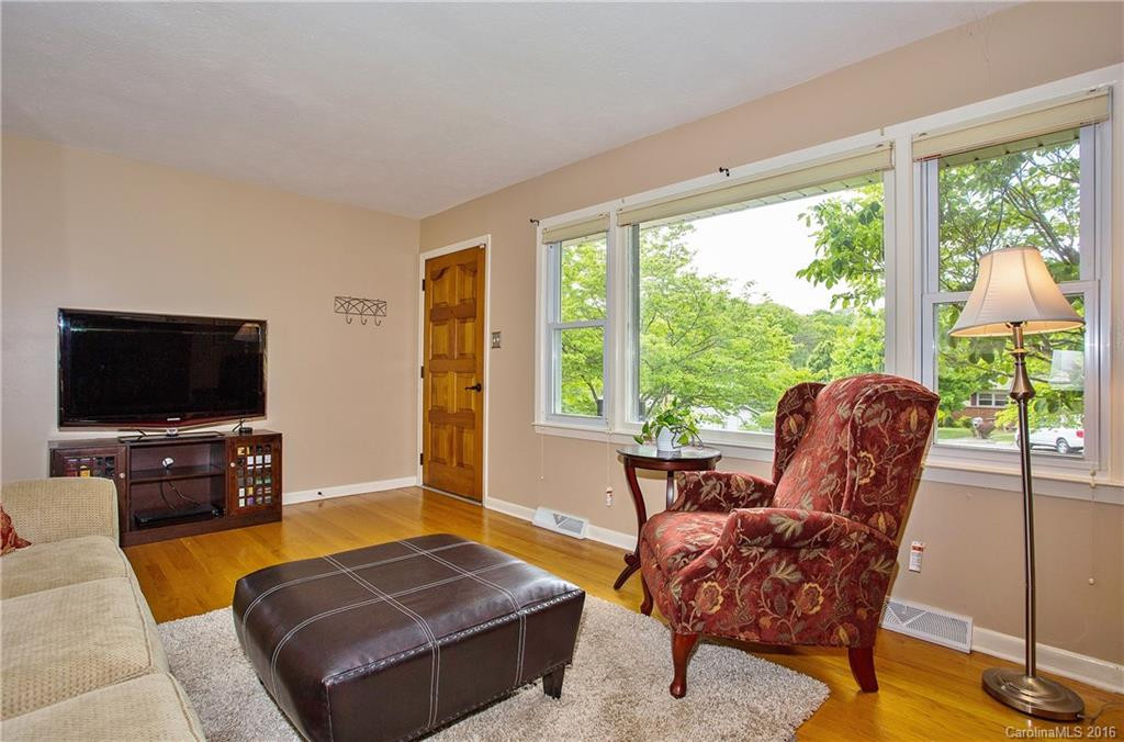 51 Debra Lane - Photo 5