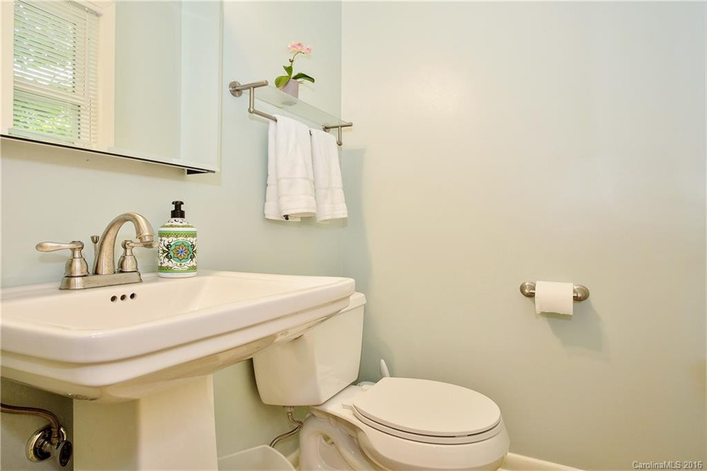 51 Debra Lane - Photo 10