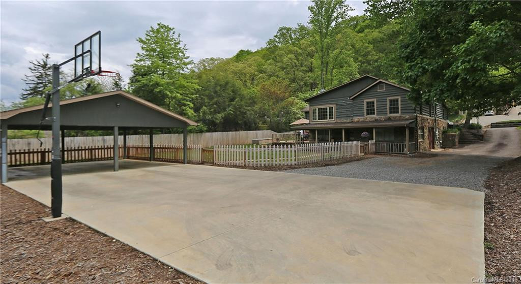 1210 Main Street - Photo 2