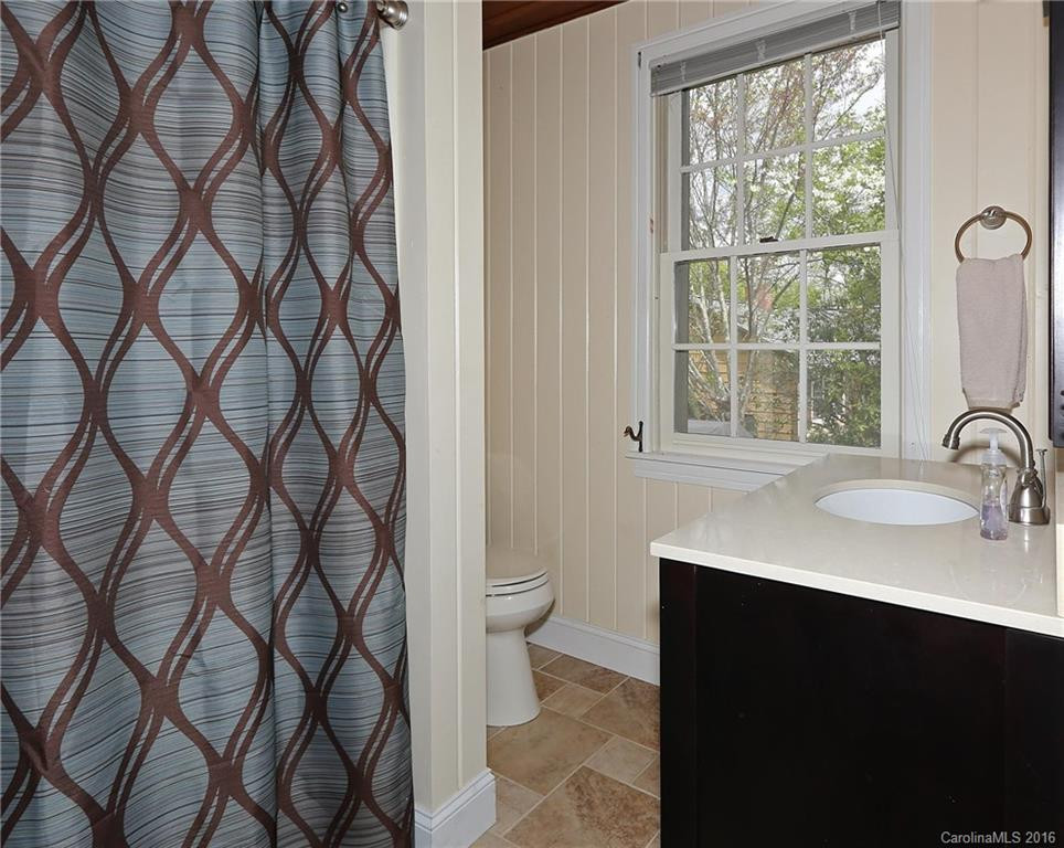 1210 Main Street - Photo 11