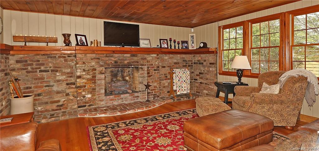 1210 Main Street - Photo 9