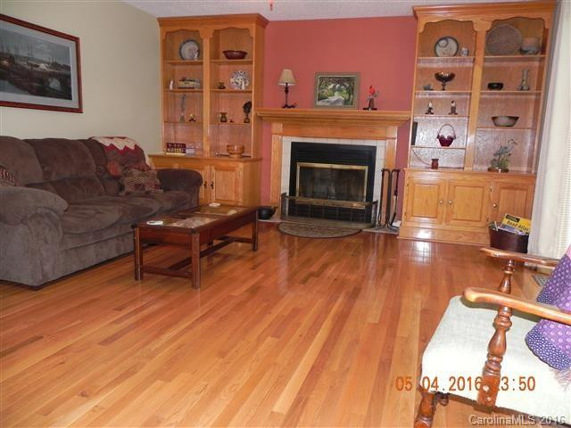 14 Lowry Lane - Photo 5