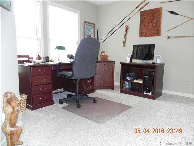 14 Lowry Lane - Photo 6