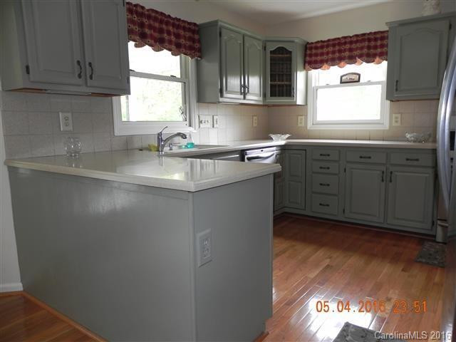 14 Lowry Lane - Photo 8
