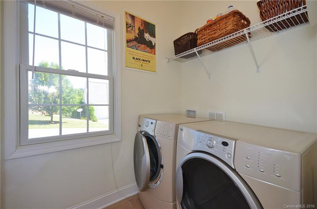 28 Village East Court - Photo 17