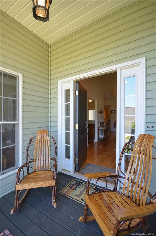 28 Village East Court - Photo 19