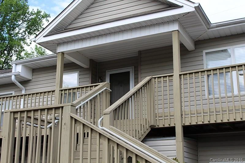 208 Carlyle Way #208