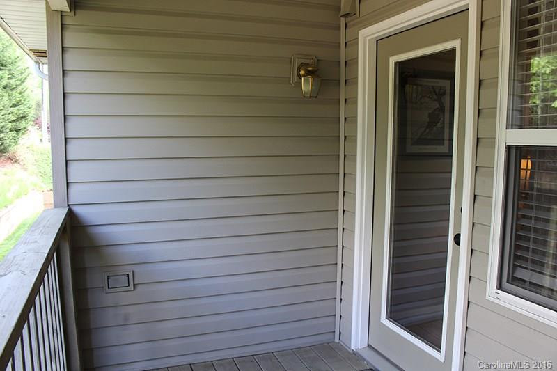 208 Carlyle Way #208 - Photo 3