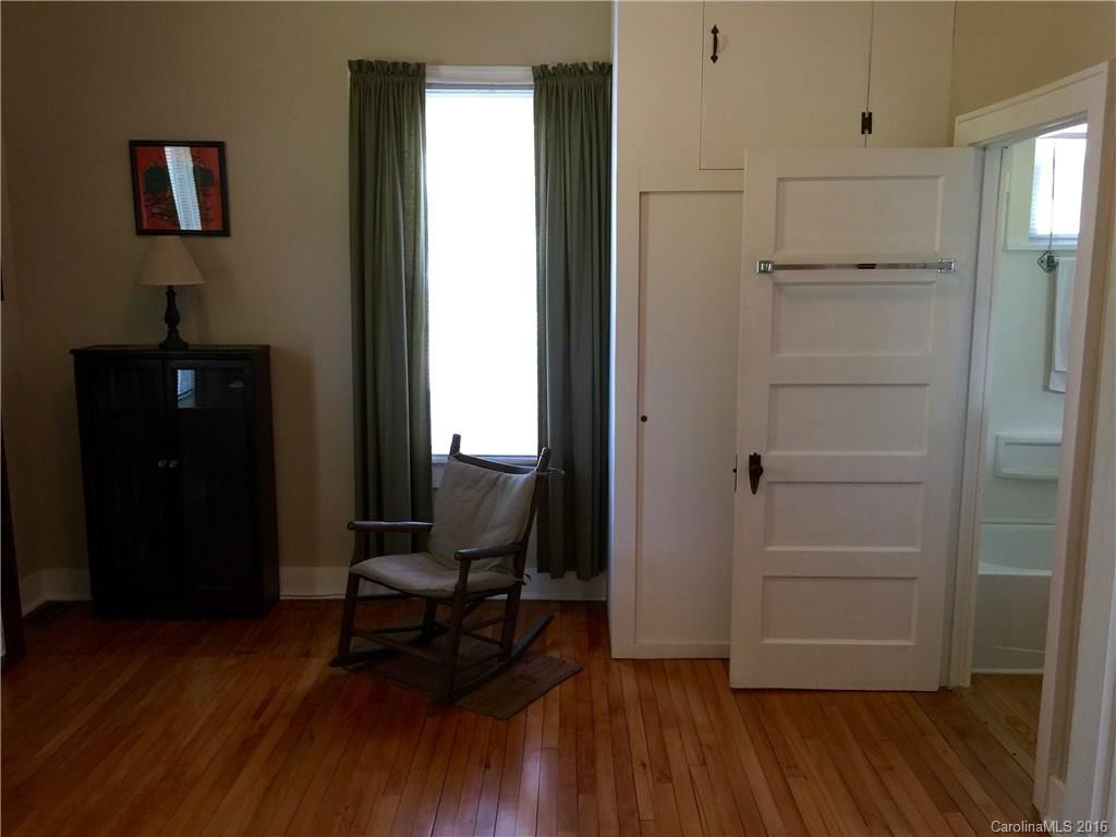 465 Baldwin Avenue - Photo 4