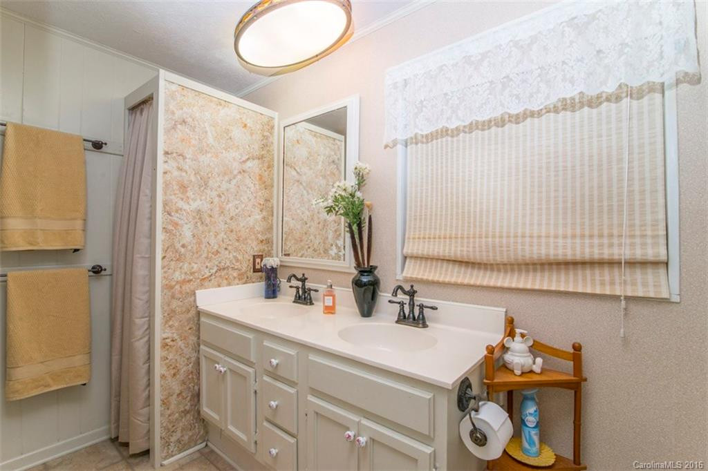 673 Oak Grove Road - Photo 11