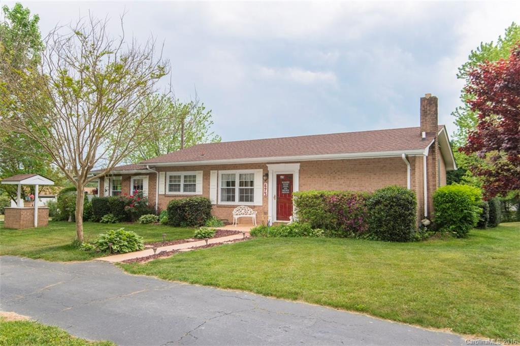 673 Oak Grove Road - Photo 3