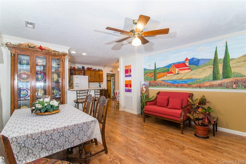 673 Oak Grove Road - Photo 5