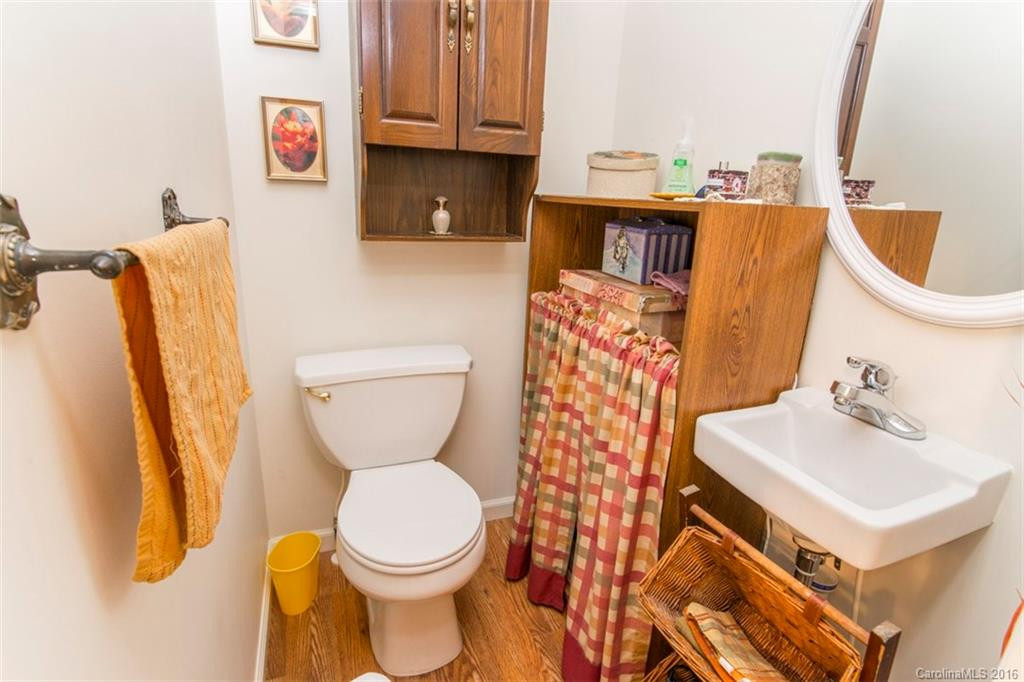 673 Oak Grove Road - Photo 10
