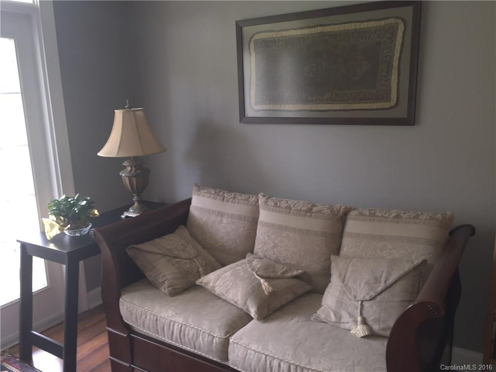 37 Glenview Lane #2023 - Photo 5