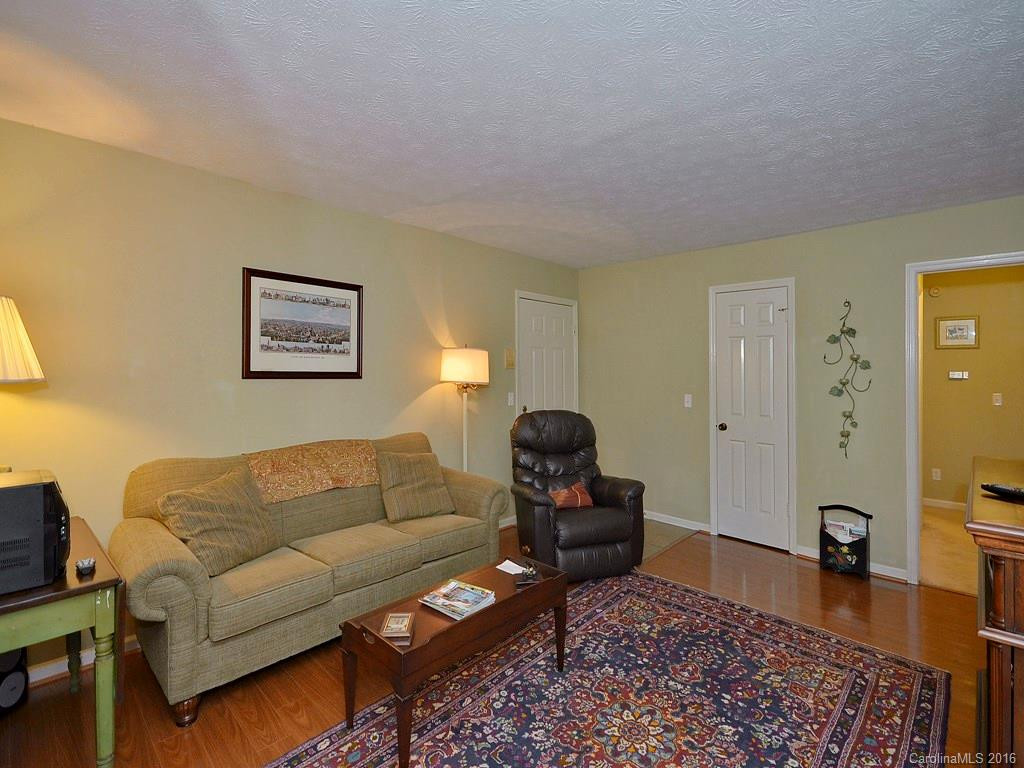 1749-B Haywood Manor Road #15B - Photo 3