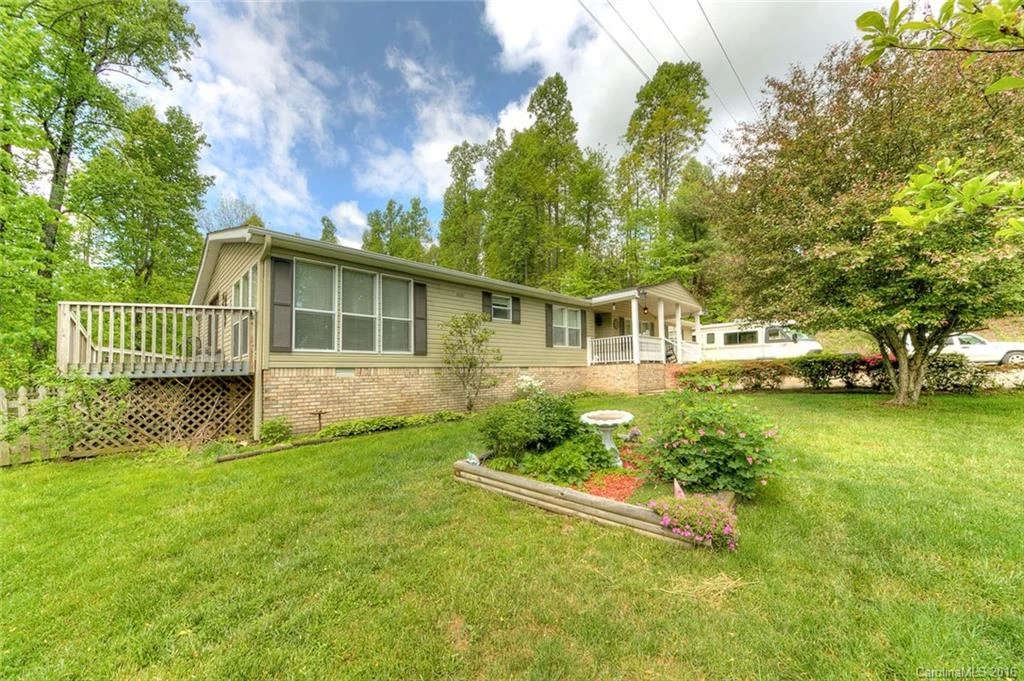 6737 Pinnacle Mountain Road