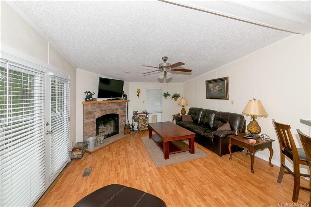 6737 Pinnacle Mountain Road - Photo 2