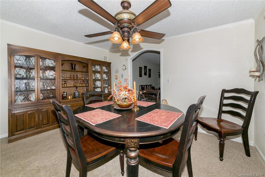 6737 Pinnacle Mountain Road - Photo 5