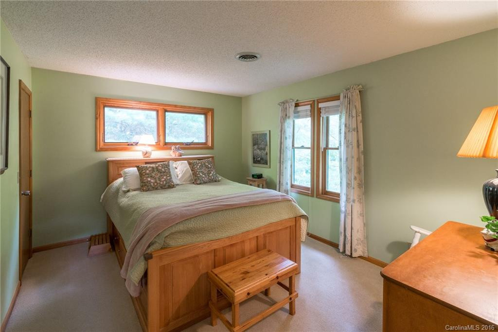 148 Maryland Place - Photo 13