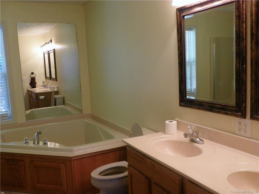 100 Gliding Hawk Way - Photo 17